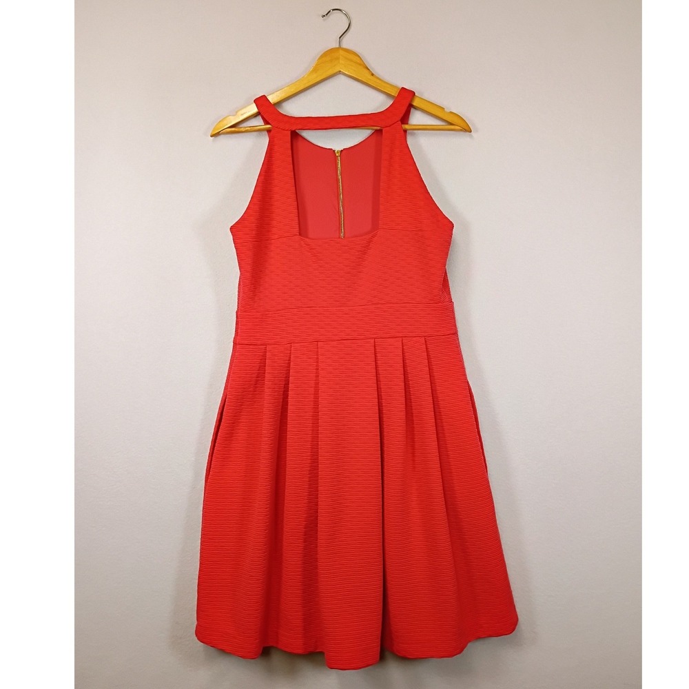 Chic Jessica Simpson Women 6 Red Textured Front Zip Cut-Out Back Flare Dress